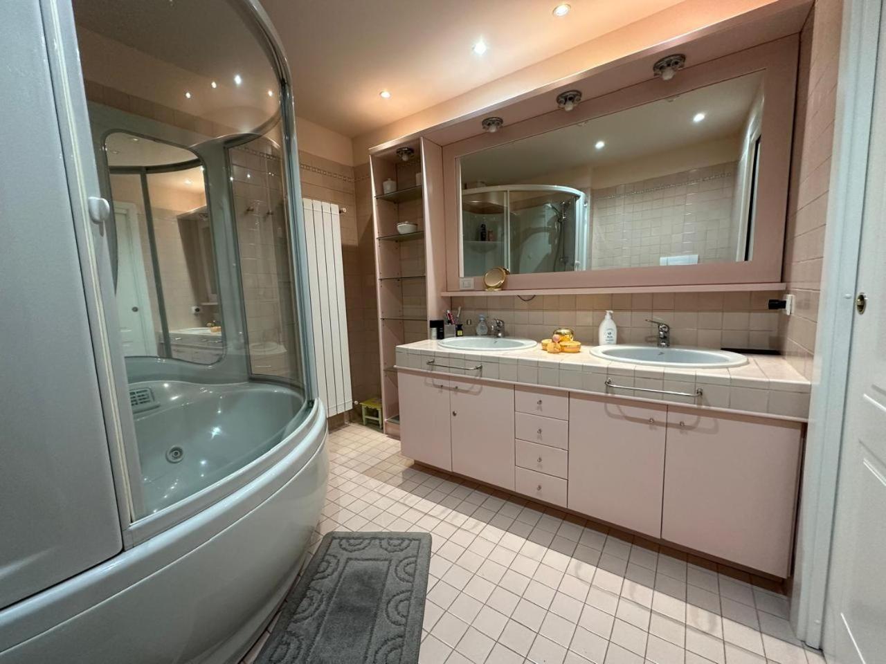 Sana Luxury Apartment Στρέσα Εξωτερικό φωτογραφία
